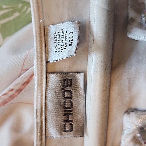 Chicos white & silver beaded top, XL, EUC, stretchy, Chico size 3 - Picture 3 of 4